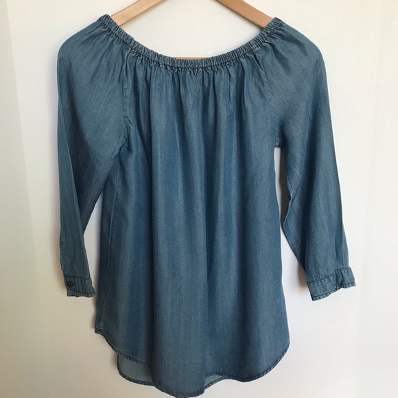 beachlunchlounge Tops - Beach Lunch Lounge xs/tp Chambray Blouse